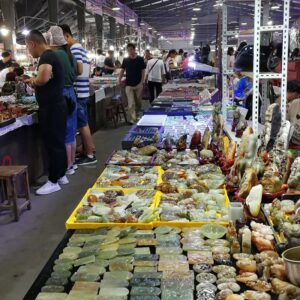 游客跟团被导游强制买玉石 市场执法队处罚结果出来了-文玩鉴赏网