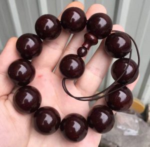 文玩手串怎么盘玩才能包浆快，不伤害手串？