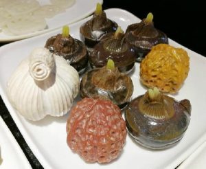天价“满汉全席”奇石宴38万元