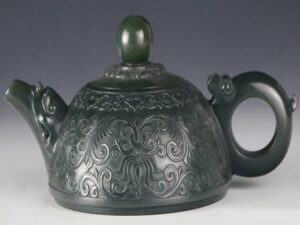文玩鉴赏网专家指导你怎样选购玉器？-文玩鉴赏网
