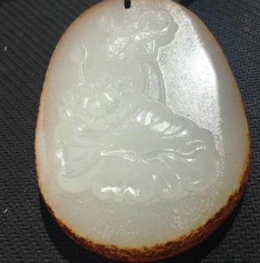 如何挑选阿富汗玉石?阿富汗玉石的质地特色与市场价值介绍,玉石爱好者的终极指南!-文玩鉴赏网