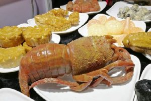 天价“满汉全席”奇石宴38万元