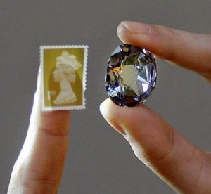 上海东华钻石饰品有限公司的行业地位-文玩鉴赏网