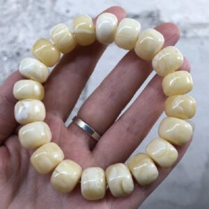 12种真假蜜蜡鉴别方法只是一个参考