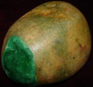 购买翡翠原石去哪里买可靠？