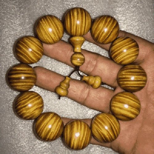 金丝楠木百科知识:金丝楠木手串怎么盘?-文玩鉴赏网