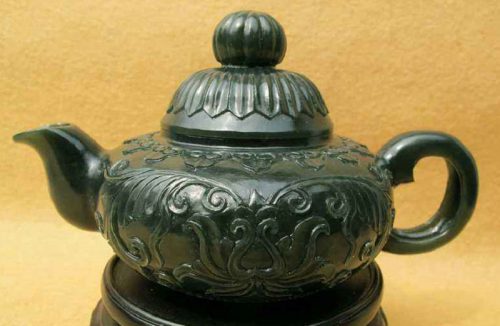 f1a846c40f9ae1c.jpg插图(2) 文玩鉴赏网带你认识碧玉和和田碧玉的区别