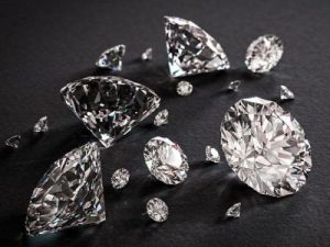 裸钻选购六大步骤：钻石分数选多大的好？越高越好吗？-文玩鉴赏网