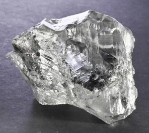 钻石保值神话破灭?一枚十万钻戒现价三万-文玩鉴赏网