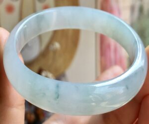 蓝水翡翠的功效与作用都有哪些-