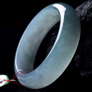 蓝水翡翠的功效与作用都有哪些-