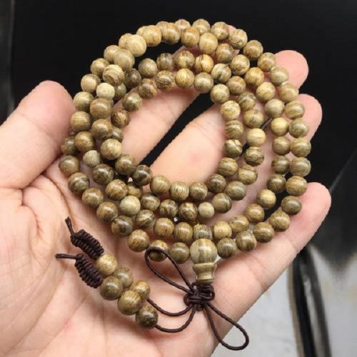 dbe3eb9e04a90e7ea39a1f5d411348d0.jpeg插图(1) 海南沉香手串价格多少钱?