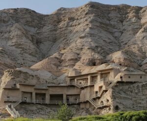 完美国际寻宝天行：解密宝藏探险的神秘世界